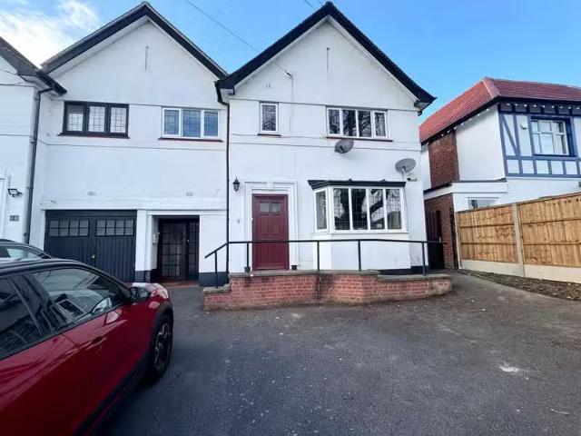 Charming 1 BA 2 bedroom flat for rent in Sevenoaks Road, Orpin.
