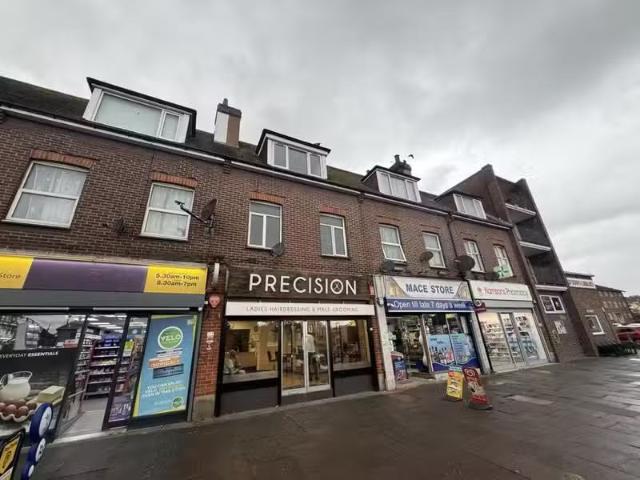 Cozy 1 BA 2 bedroom flat for rent in Victoria Drive, Eastbourn.