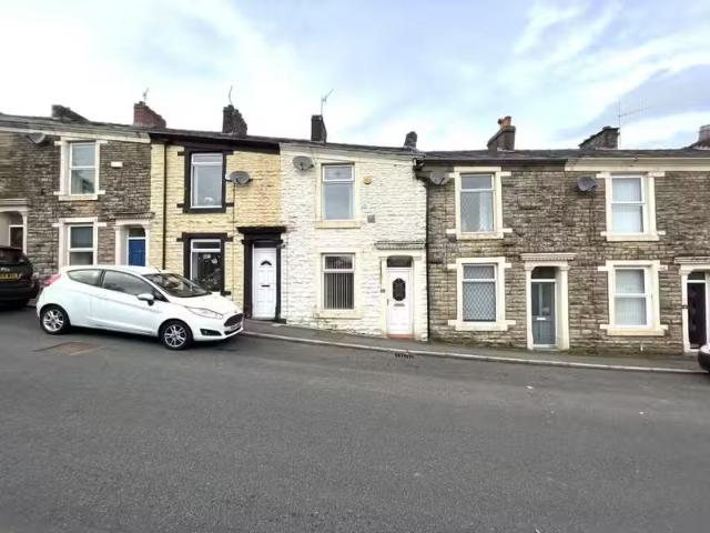 Charming 1 BA 2 bedroom terraced house for rent in Bright Stre.