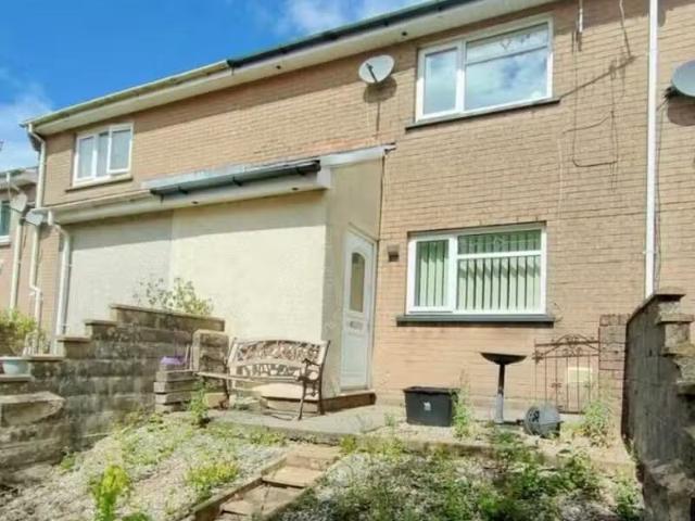 New 1 BA 2 bedroom terraced house for rent in Bryn Carwyn, Dow.