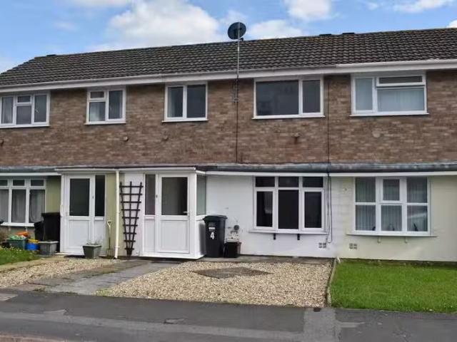 Charming 1 BA 2 bedroom terraced house for rent in St Marks Ro.