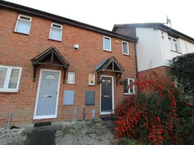 For Rent! 1 BA 2 bedroom terraced house for rent in Spalt Clos.