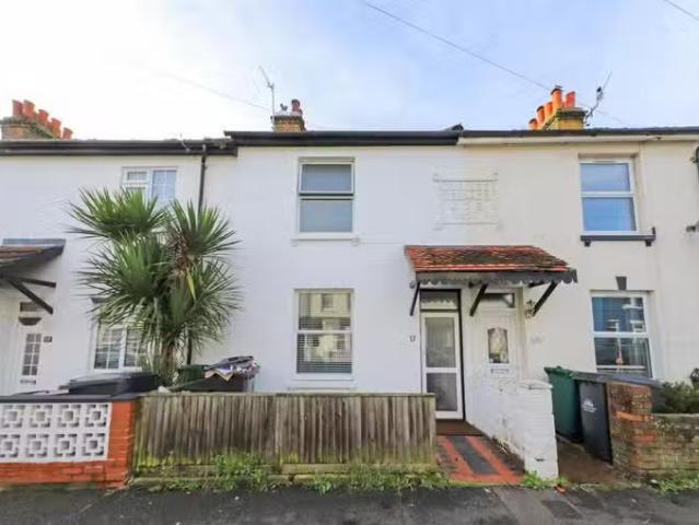 Deal! 1 BA 2 bedroom terraced house for rent in Wolseley Road.