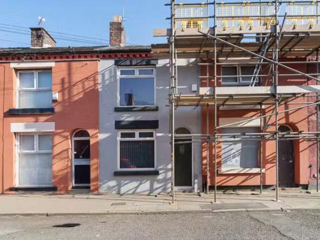 For Rent! 1 BA 2 bedroom terraced house for rent in 31 Holmes.