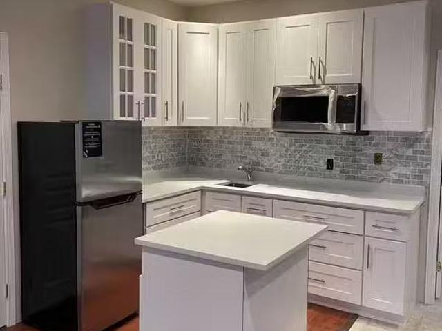 Just in! 1 BA 3087 Firestone Place, Coquitlam, BC 3087 Firest.