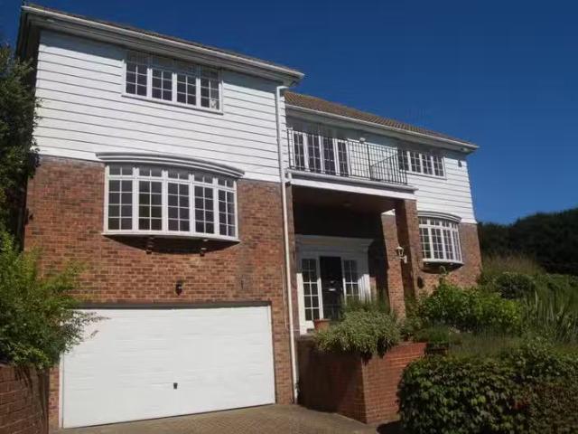 Charming 1 BA 5 bedroom house for rent in Baslow Road, Meads.