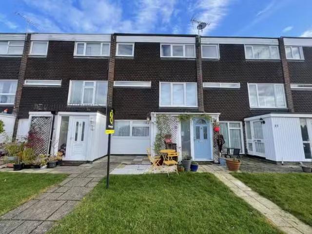 Rental! 1 BA Studio flat for rent in 26 Egg Hall, Epping, CM16