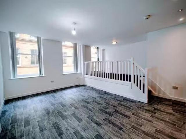 Rental! 1 BA Studio flat for rent in Gallon House, Burnett Str.