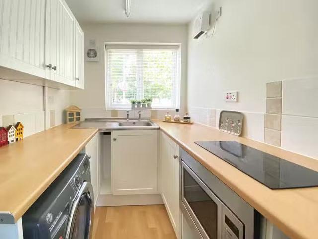 Rental! 1 BA Studio flat for rent in Northfields Avenue, Cambr.
