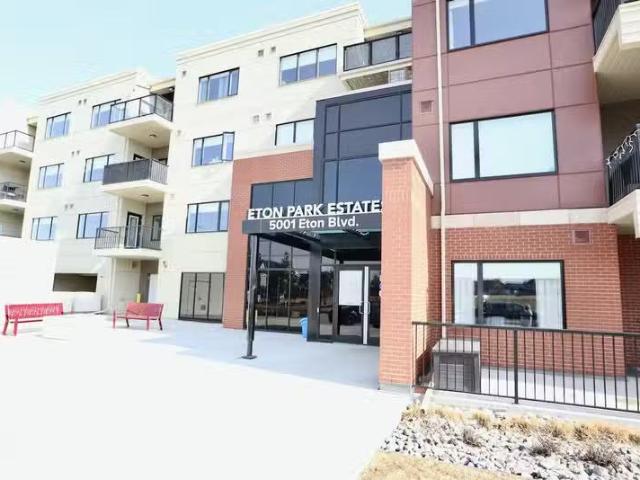 Charming 1 Bed Den 1.5 Bath Executives Condo Sherwood Park 35.