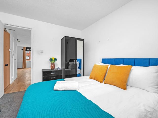 Cozy 1 Bed Flat in Croydon Sleeps 4 Free Parking