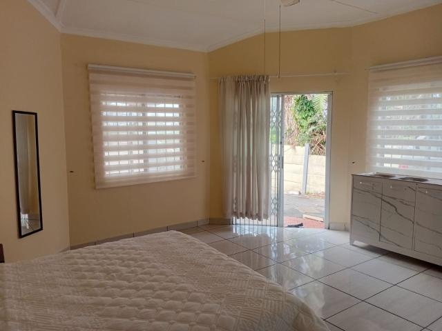 Cozy 1 Bed Flat in Southport with Secure Parking