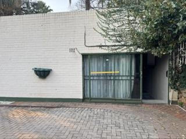 Cozy 1 Bed Garden Cottage in Hatfield – All Utilities Included!