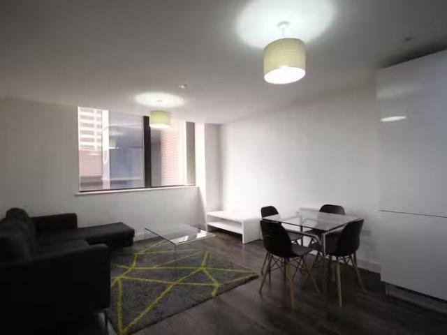 Deal! 1 bedroom apartment for rent in Broadway, Broad Street.
