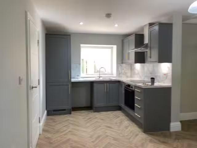 Cheap 1 bedroom apartment for rent in Eastham House, Eastham V.