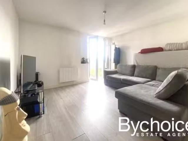 Charming 1 bedroom apartment for rent in North Street, Sudbury.