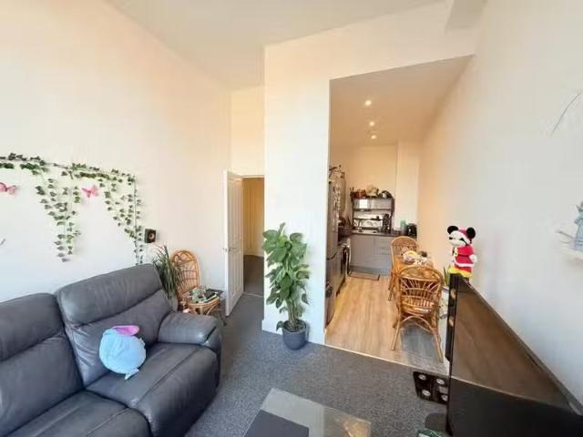 Charming 1 bedroom apartment for rent in Newton Road, Yeovil.