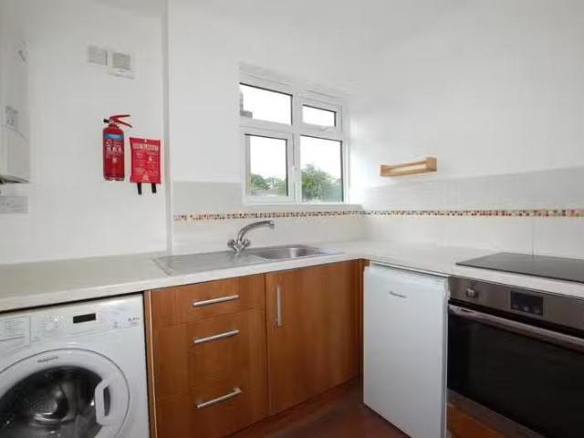 Just in! 1 bedroom apartment for rent in Pickhurst Lane, Broml.
