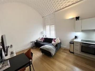 Apartment to rent in North East - Parking