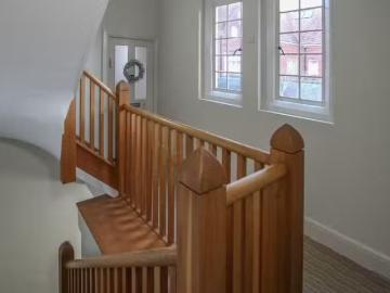 Deal! 1 bedroom apartment for rent in The Galleries, Brentwood.