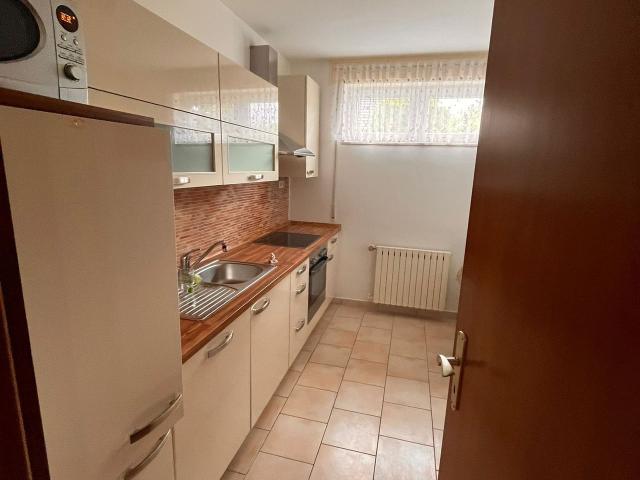 Cozy 1 Bedroom Apartment in a Green Setting, Hurth Amsterdam Apartments for Rent