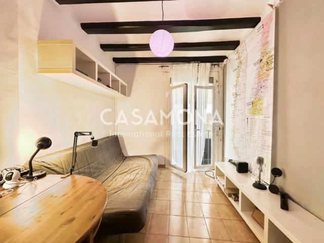 Cozy 1 bedroom apartment in Sant Pere – perfect for a student or digital nomad