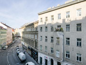 Cozy 1 bedroom flat near the Gumpendorfer Straße train station