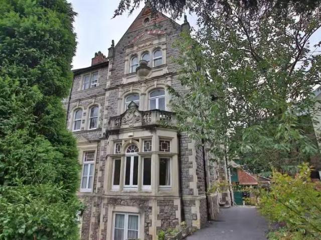 Unique 1 bedroom flat for rent in Downleaze, Stoke Bishop, Bri.