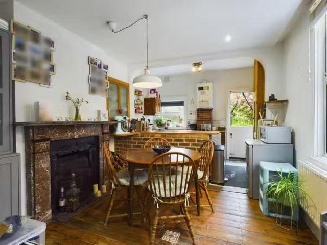 New 1 bedroom flat for rent in Ravenscroft Road, Beckenham, Ke.