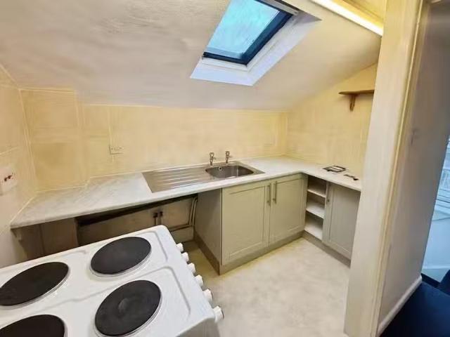 Just in! 1 bedroom flat for rent in Vincent Place, Yeovil, BA20