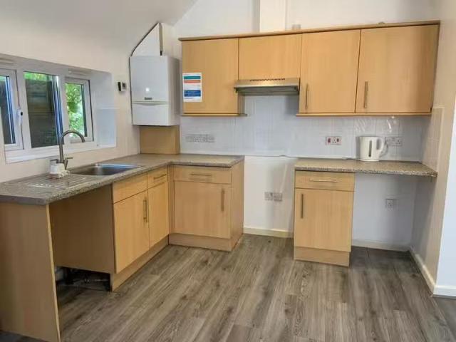 Cozy 1 bedroom flat for rent in Wells, BA5