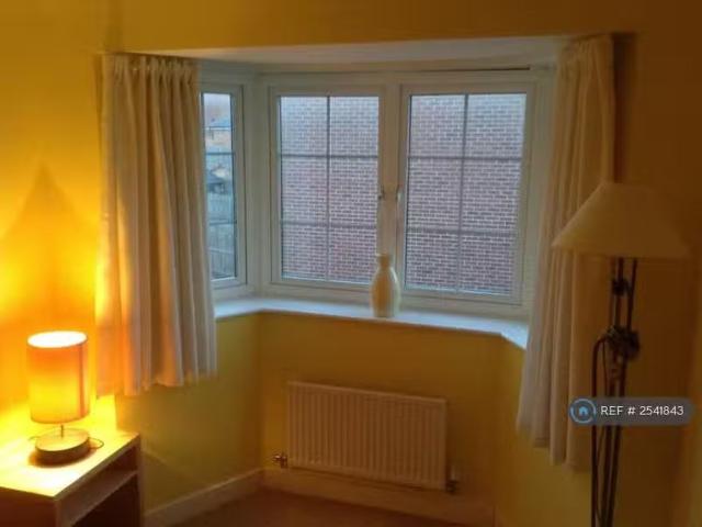 Unique 1 bedroom house share for rent in Blade Road, Colcheste.