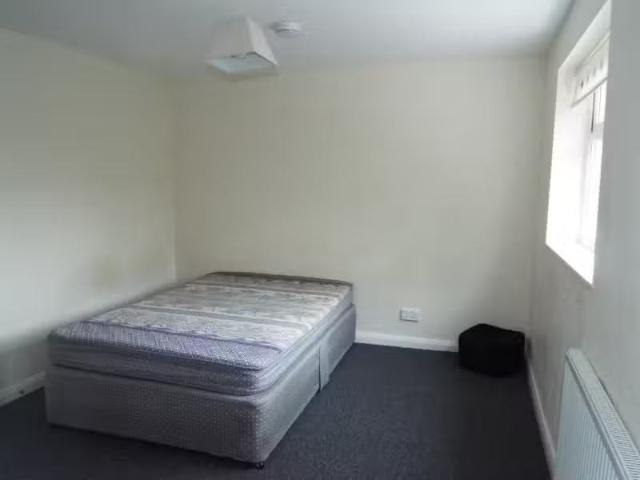 Deal! 1 bedroom house share for rent in House Share, Rushock C.