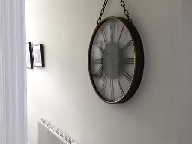 For Rent! 1 bedroom house share for rent in Ivan Street, Burnl.