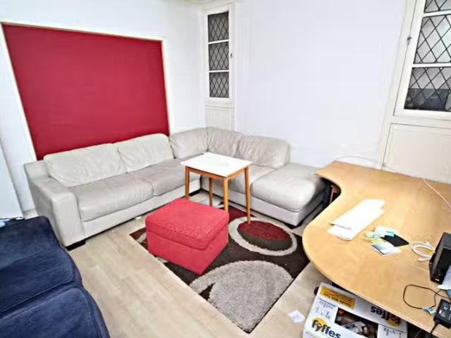 Charming 1 bedroom house share for rent in Lawn Terrace, Trefo.