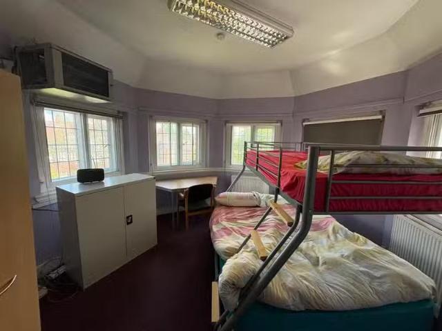 Cozy 1 bedroom house share for rent in Room 16, Handsworth Woo.