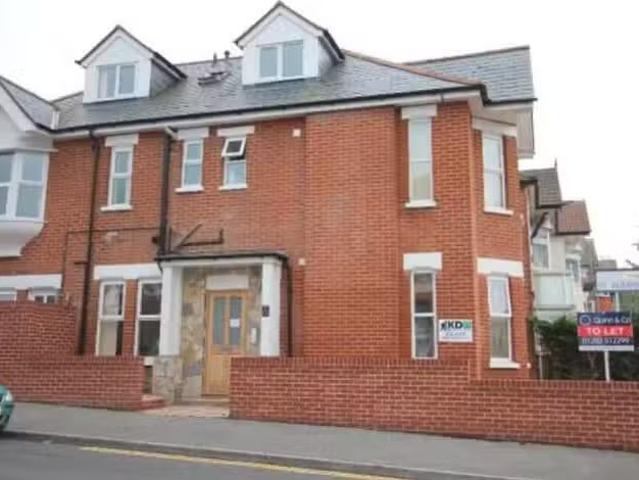 Deal! 1 bedroom house share for rent in St. Albans Avenue, Bou.