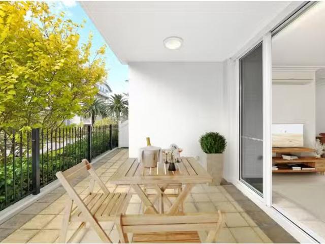 Cheap 1 BR 104/2 Rosewater Circuit, Breakfast Point Apartment.