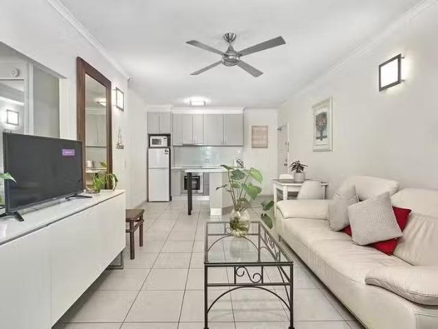 Rental! 1 BR 103/6 Triton Street, Palm Cove, QLD 4879