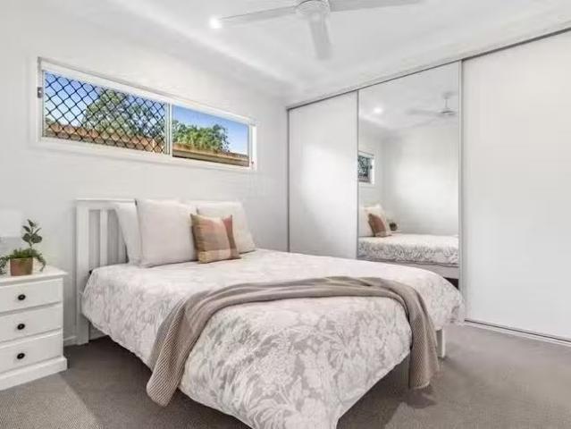 Cozy 1 BR 1/266 Beenleigh Road, Sunnybank, QLD 4109