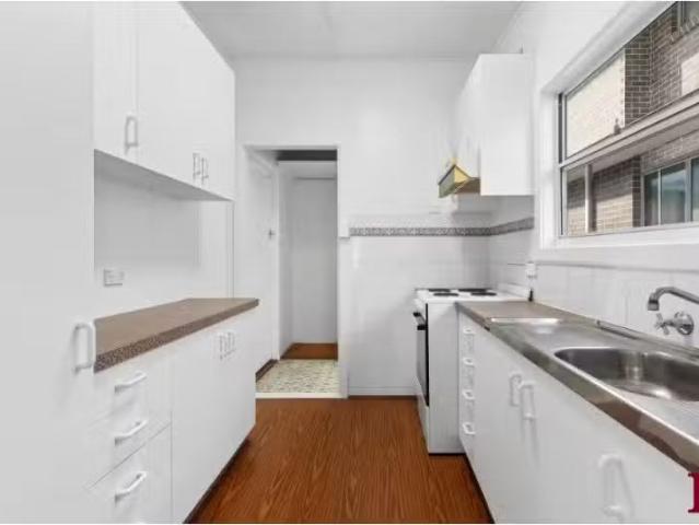 New 1 BR 12b Booyong Avenue, Caringbah Apartment for rent Lis.