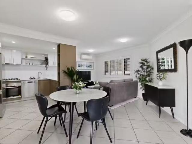 Cozy 1 BR 1/52 Hooker Street, WINDSOR, QLD 4030 Apartment fo.