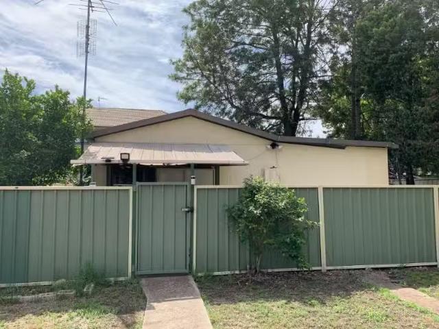 Rental! 1 BR 19A Brown Street, Penrith House for rent Listed.