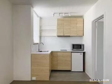 Deal! 1 BR 20/45 Eggleston Crescent, Chifley, ACT 2606