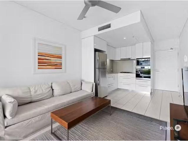 Just in! 1 BR 2001/16 Hamilton Place, Bowen Hills Apartment fo.