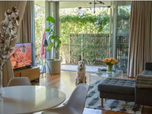 Nice 1 BR 2/142 144 Francis Street, BONDI BEACH Apartment for.