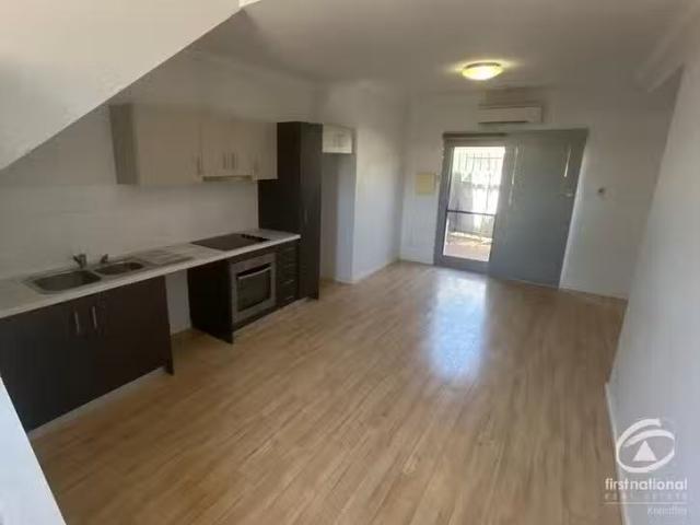 For Rent! 1 BR 2/17 Withnell Way, Bulgarra, WA 6714