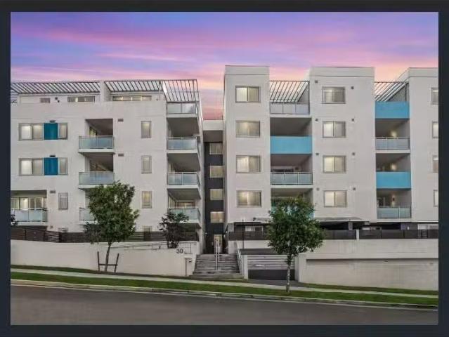 Cheap 1 BR 218/30 Rebecca Street, Tallawong Apartment for rent.