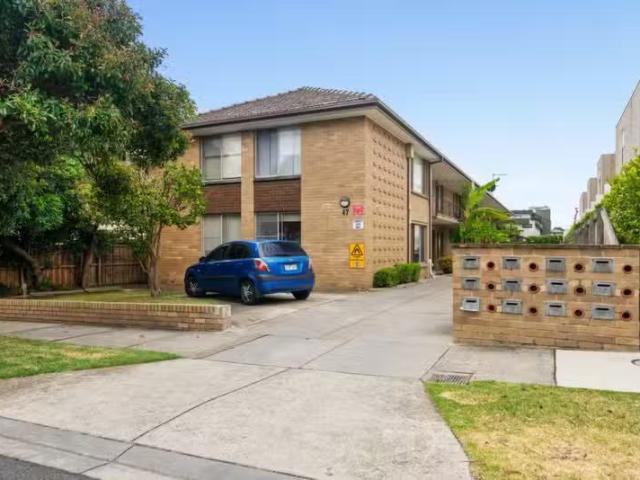 Rental! 1 BR 2/47 Martin Street, Thornbury VIC 3071 Apartmen.