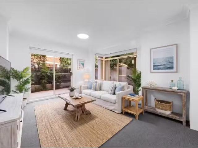 Cheap 1 BR 28/40 44 Rosalind Street, Cammeray Apartment for re.